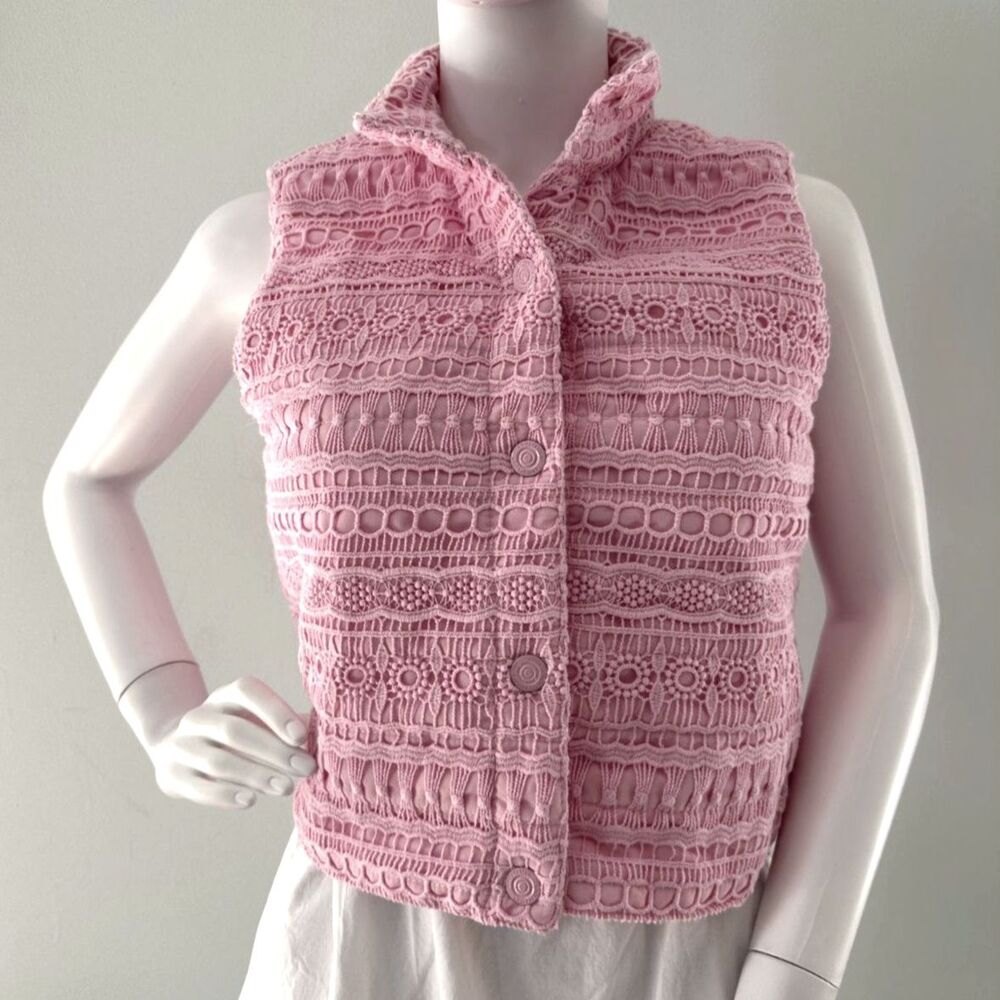 Xhilaration Pink Crochet Knit Button-Front Vest Boho Layering Top size JR Medium
